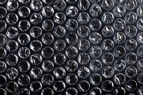 Pacco fragile avvolto nel pluriball